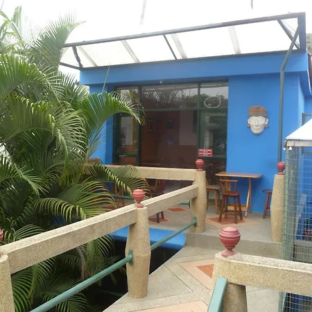 Dreamkapture Hostel Close To The Airport And Bus Terminal-2